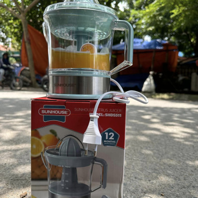 Máy vắt cam SUNHOUSE SHD5511+ tặng dao làm bếp màu đen - Hàng nhập khẩu