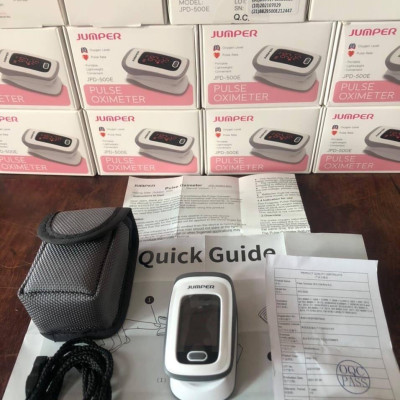(Hàng chính hãng) Combo máy đo nồng độ oxy trong máu SPO2 và nhịp tim JPD-500E và Nhiệt kế hồng ngoại không tiếp xúc Jumper JPD-FR202