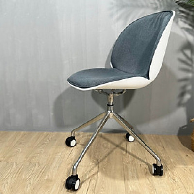 Ghế phòng họp màu xám Beetle 8-F1 Nội thất Capta Ghế họp nhóm hiện đại thân nhựa pp màu trắng nệm vải bố màu xám chân thép mạ chrome bóng có bánh xe tại hcm