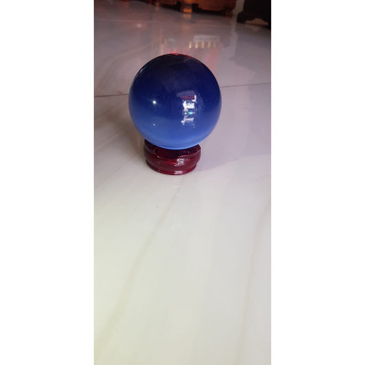 Trái Bi Phong Thủy Đá Mắt Mèo Xanh Dương đậm đẹp cao 10cm x đk 8cm đế gỗ may mắn để bàn làm việc, bàn ở nhà, công ty may mắn tài lộc hợp mệnh Thủy, mệnh Mộc ạ