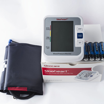Máy đo huyết áp điện tử bắp tay Sinoheart BA-801 Đức + Tặng bộ đổi nguồn ( Adapter )