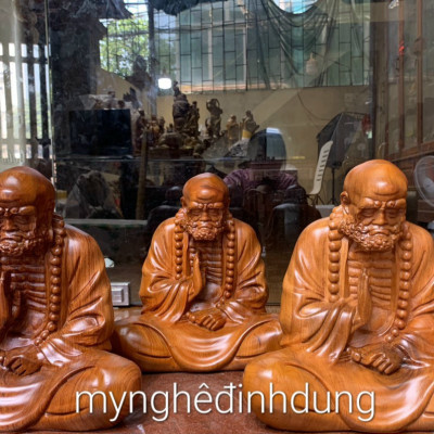 Tượng đạt ma sư tổ ngồi thiền bằng gỗ hương đá kt cao 30cm 