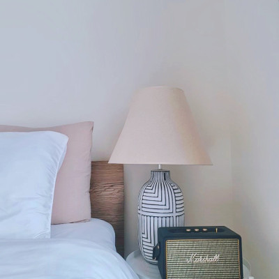 Đèn bàn gốm sứ màu trắng size lớn trang trí phòng khách DS1998B