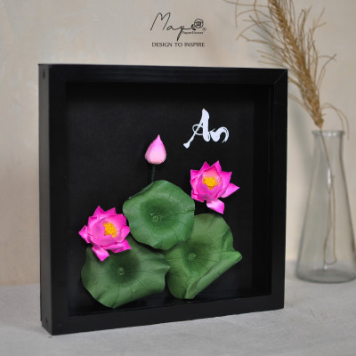 Tranh hoa giấy handmade trang trí cao cấp HOA SEN chữ  "An" 25x25 - Maypaperflower Hoa giấy nghệ thuật