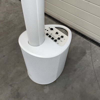 Loa cột MAUI5- Công suất:  Hệ thống PA cột siêu di động với Mixer và Bluetooth