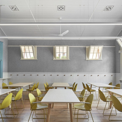 Ghế ăn Italia sang trọng màu vàng mustard Ghế tiếp khách showroom văn phòng thân nhựa PP chân thép sơn Dining Chairs at HCM City CAMEL-S5 – Nội thất CAPTA