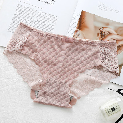 Quần Lót Cotton Su Phối Ren Hoa Mặt Sau 2212