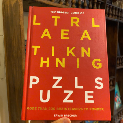 Sách - The Biggest Book of Lateral Thinking Puzzles: 100+ Brainteasers to Ponder by Erwin Brecher