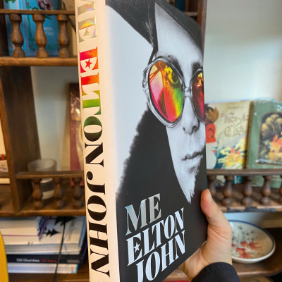 Sách - Me: An Autobiography by Elton John | Memoir / Music / Nonfiction / Ngoại văn Bìa cứng