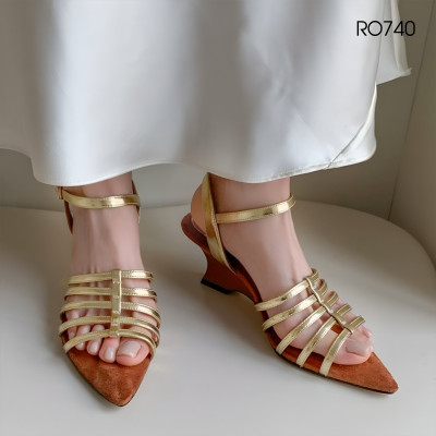 Giày sandal nữ đế xuồng 5 phân hàng hiệu ROSATA màu vàng thời trang cao cấp ro740