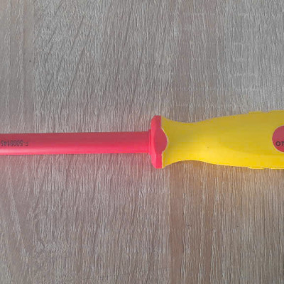 Tua vít vặn đai ốc cách điện 1000V VDE 7mm x 125mm SATA 61407