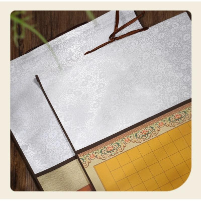 Biểu lụa bồi trục chép Tâm Kinh Bát Nhã & Đại Bi Chú có kẻ ô