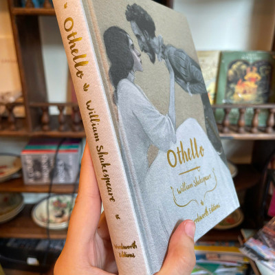 Sách - Othello by William Shakespeare | Classic Plays / Drama / Literature / Ngoại văn Nhập khẩu