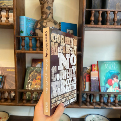 Sách - No Country for Old Men by Cormac McCarthy/ Tiểu thuyết tiếng Anh/ Fiction/ English