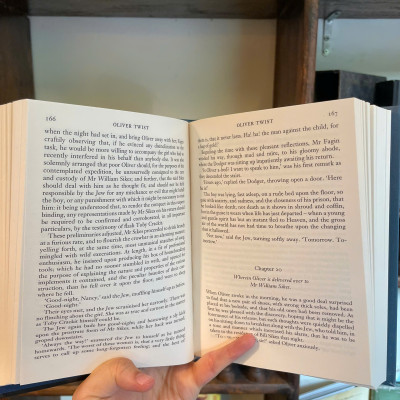 Sách - Oliver Twist by Charles Dickens - Classics/Fiction/Historical Fiction book in English