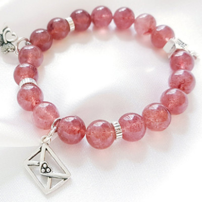 Vòng Tay Laliz Mệnh Hỏa Đá Thạch Anh Dâu Charm Bạc - TAR.09