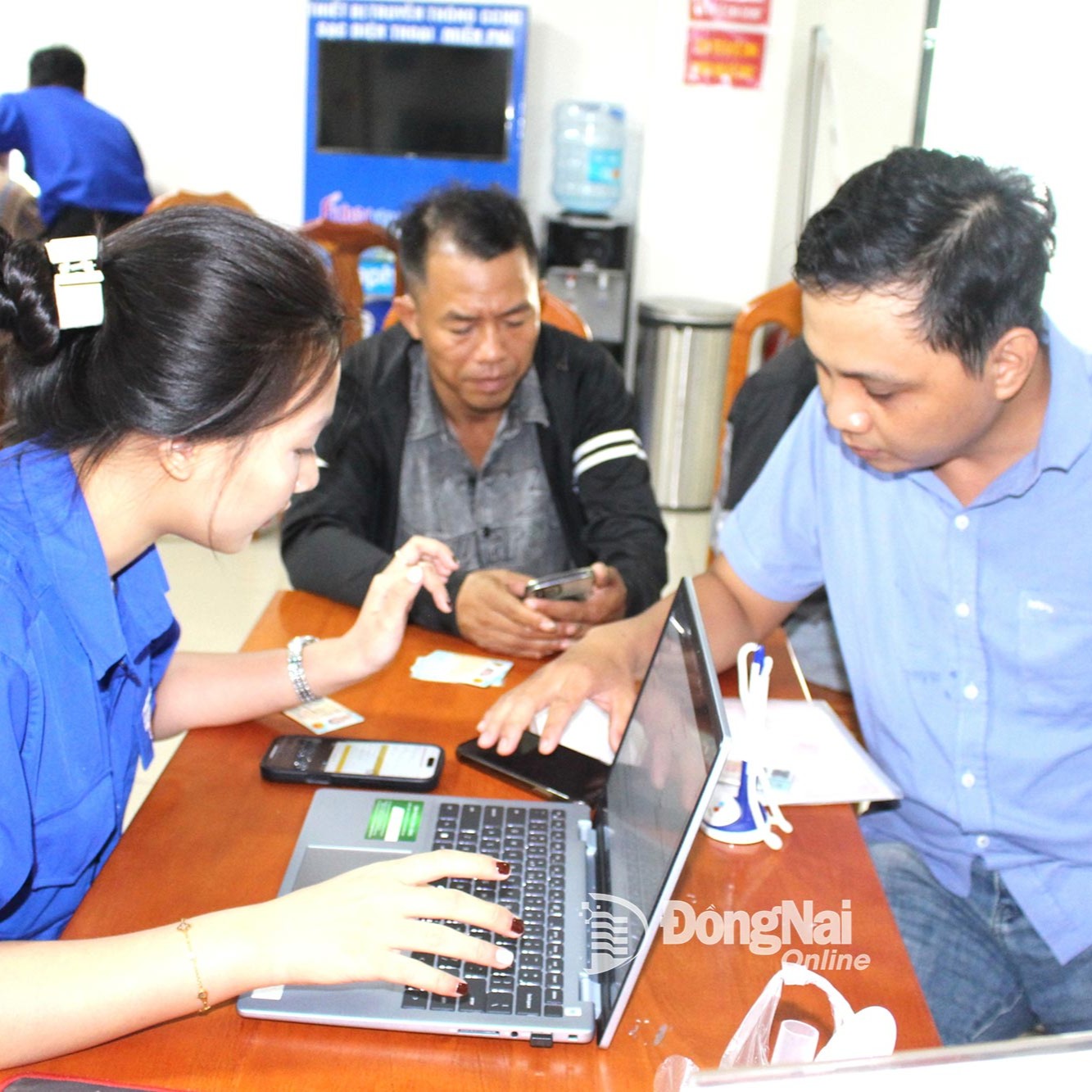 Đẩy Mạnh Ứng Dụng Công Nghệ Thông Tin, Chuyển Đổi Số