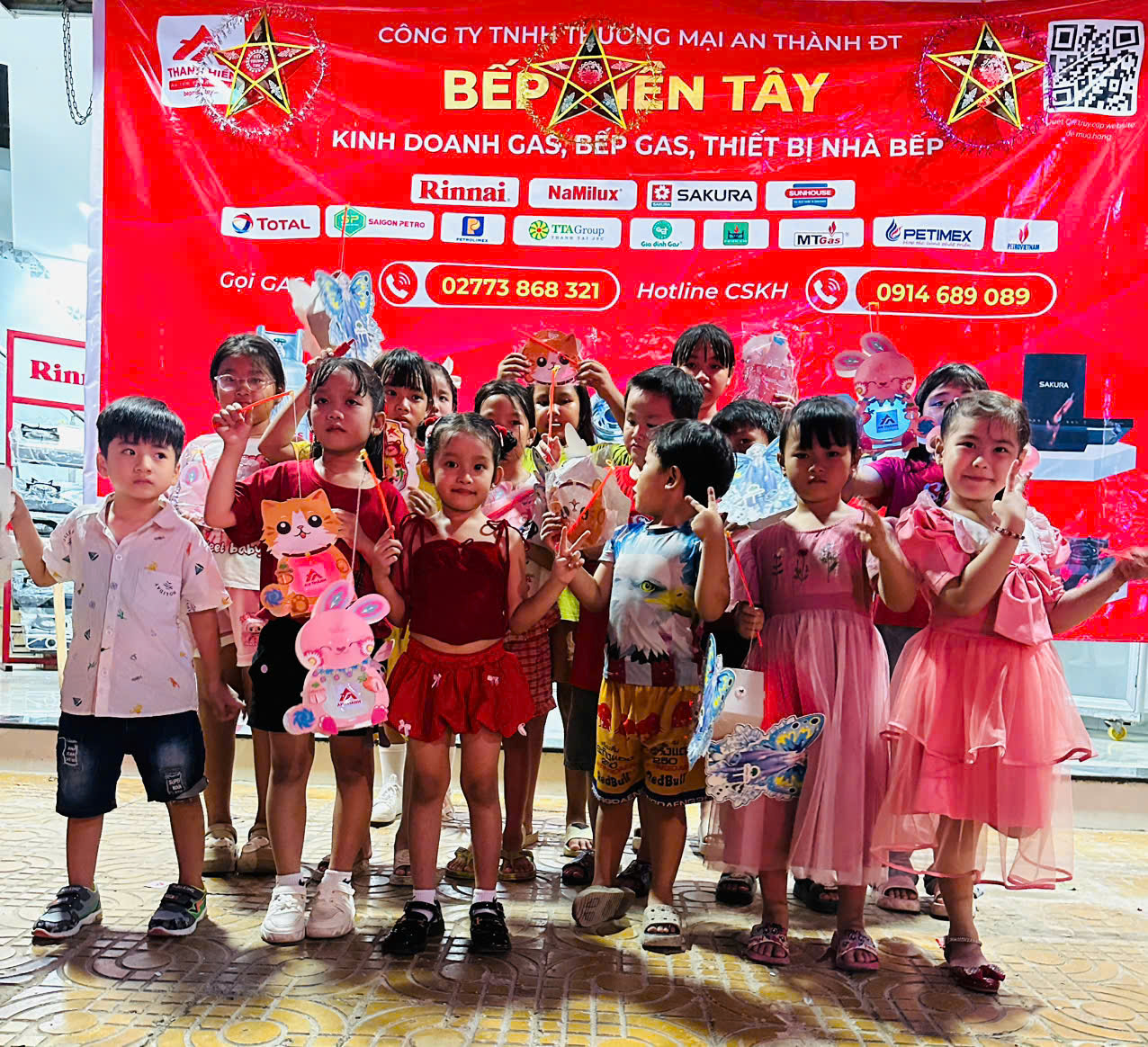 Những Khoảnh Khắc Ấm Áp Và Hạnh Phúc Của Nhà Gas An Thành Trong Đêm Hội Trăng Rằm