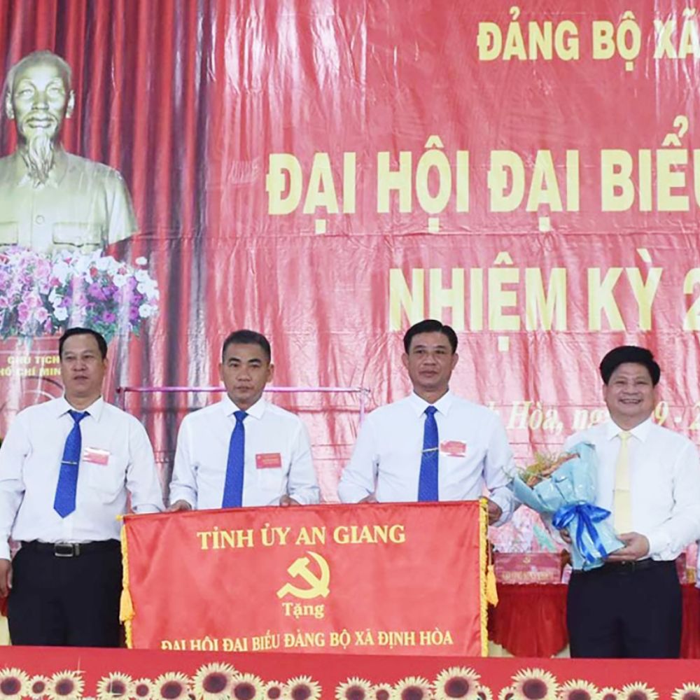 Đồng Chí Trương Minh Khiêm Giữ Chức Bí Thư Đảng Ủy Xã Định Hòa