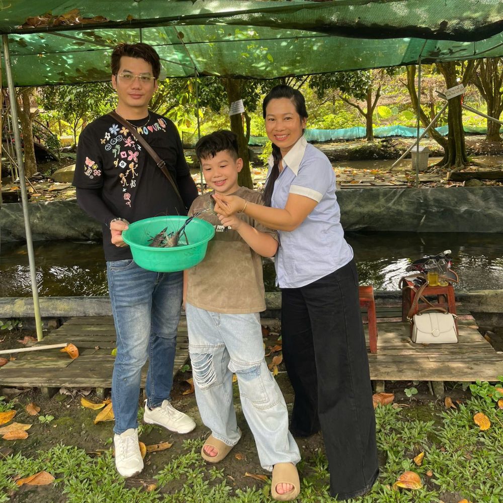 Câu Tôm Giải Trí – Trải Nghiệm Đậm Chất Văn Hóa Miền Tây Tại Tuấn Tường