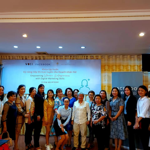 Tập Huấn Kỹ Năng Tiếp Thị Trực Tuyến Cho Doanh Nhân Nữ Tại An Giang