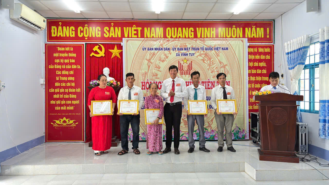 HỘI NGHỊ ĐIỂN HÌNH TIÊN TIẾN GIAI ĐOẠN 2025-2030