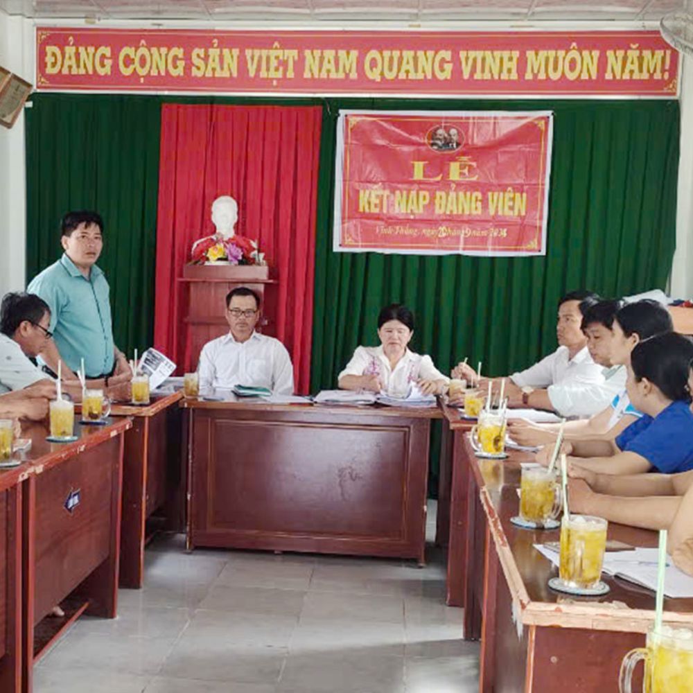 Chi bộ Mạnh Từ Đổi Mới Sinh Hoạt