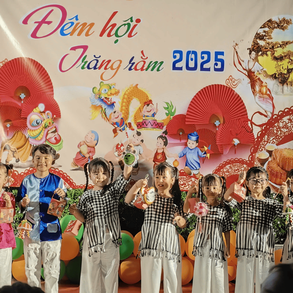 Trung Tâm Điều Dưỡng Người Có Công Tỉnh Đồng Tháp Tổ Chức Đêm Hội “Vui Hội Trăng Rằm” Ấm Áp Cho Thiếu Nhi