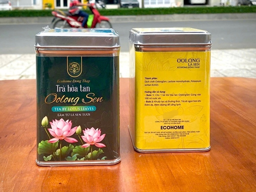 Trà Lá Sen Tươi Và Trà Hòa Tan Oolong Sen Loại Nào Tốt Hơn?
