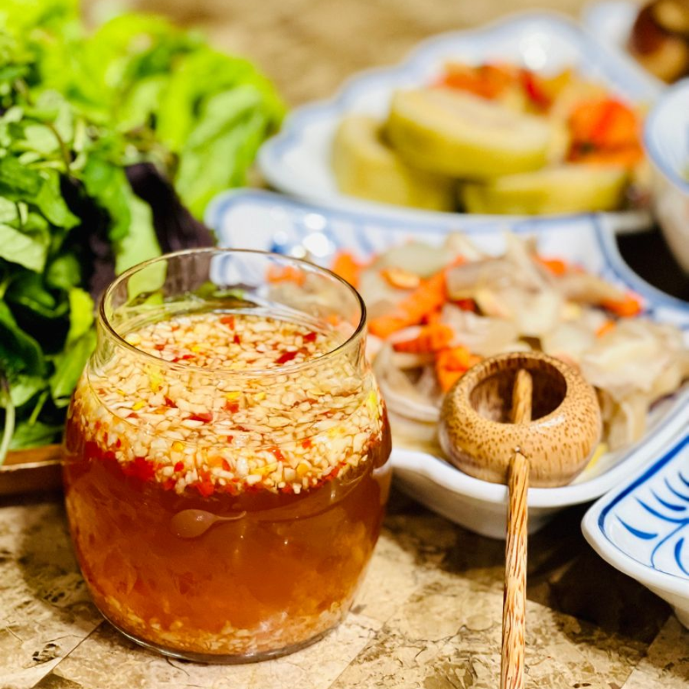 Nước Mắm Trong Mắt Người Ngoại Quốc – Từ E Dè Đến Trân Trọng