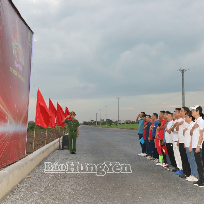 Cán Bộ Và Nhân Dân Hưng Yên Sôi Nổi Hưởng Ứng Chương Trình Đi Bộ Toàn Quốc "Cùng Việt Nam Tiến Bước"