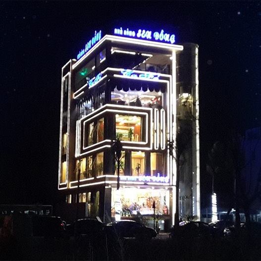 Nhà Hàng Sen Đồng