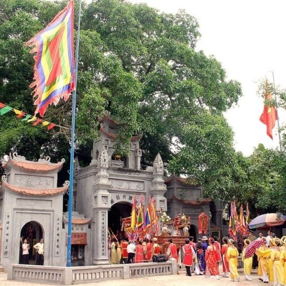 Lễ Hội Đền Mẫu