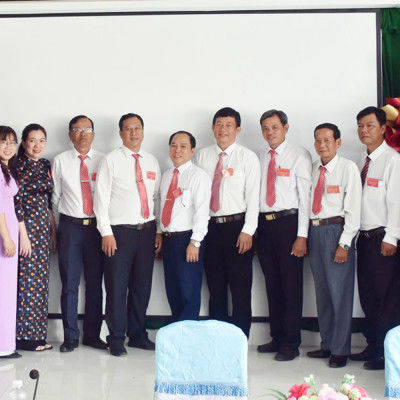 Đại Hội Đảng Viên Đảng Bộ Cơ Sở Các Cơ Quan Đảng Xã Định Hòa Lần Thứ I