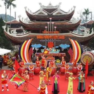 Lễ Hội Chùa Hương