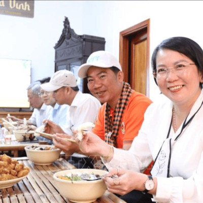 Phát Triển Sản Phẩm Du Lịch Từ Các ‘Sứ Giả Văn Hóa Đặc Biệt’ – Bài 1: Câu Chuyện Văn Hóa Từ Các Món Ăn