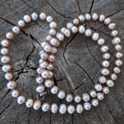 Ngọc Trai Có Cần Tháo Ra Khi Ngủ Không?