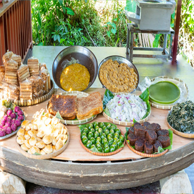 Trãi Nghiệm Bánh Truyền Thống Tại Tuấn Tường