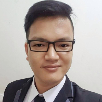 Ông. Trần Chí Thành