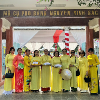 Hội Nữ Doanh Nhân tỉnh Đồng Tháp Dâng Hương Tưởng Niệm 95 Năm Ngày Giỗ Cụ Nguyễn Sinh Sắc