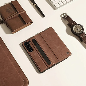Bao da cho Samsung Galaxy Z Fold 5 có ngăn đựng S-Pen hiệu Nillkin (bảo vệ máy cực tốt, chất liệu da thật cao cấp, thiết kế thời trang cá tính) - hàng nhập khẩu