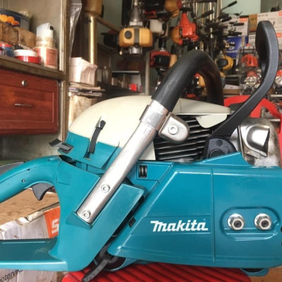 MÁY CƯA XÍCH CHẠY XĂNG (72.6ML/600MM) MAKITA DCS7300- HÀNG CHÍNH HÃNG