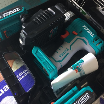 MÁY KHOAN BÚA DÙNG PIN 20V (2 PIN 2.0AH VÀ 1 SẠC) TOTAL TIDLI20012 - HÀNG CHÍNH HÃNG