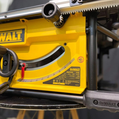MÁY CƯA ĐỂ BÀN 2000W 250MM DEWALT DWE7492-KR- HÀNG CHÍNH HÃNG