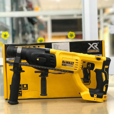 MÁY KHOAN PIN CẦM TAY 18V-BL 3 CHỨC NĂNG DEWALT DCH133M1- HÀNG CHÍNH HÃNG