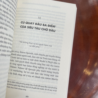 [Giải cứu sách hay, xả kho chống ế 45%] ELON MUSK ĐẶT CẢ THẾ GIỚI LÊN BỐN BÁNH XE ĐIỆN - Hamish McKenzie - Bestbooks