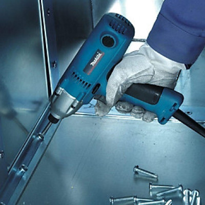 MÁY VẶN VÍT 270W MAKITA 6952- HÀNG CHÍNH HÃNG