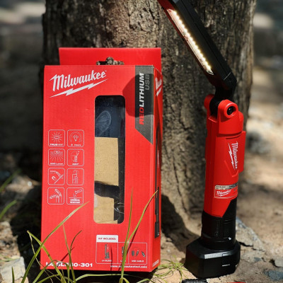 ĐÈN DẠNG QUE MILWAUKEE L4 SL550-301 REDLITHIUM USB CÓ TỪ TÍNH - HÀNG CHÍNH HÃNG