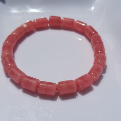 Vòng tay Đá Đào Hoa đẹp Vip hàng đẹp Chất liệu đá đào hoa Lu Thống Khúc bóng mượt đẹp 6,8mm x dài 10mm Màu hồng tươi bóng đẹp Nữ mệnh hỏa, mệnh thổ ạ Công dụng may mắn, tài lộc, tốt sức khỏe, xinh đẹp tay ạ