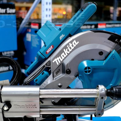 MÁY CƯA ĐA GÓC TRƯỢT DÙNG PIN 40V 1600 W MAKITA LS004GZ (KHÔNG KÈM PIN VÀ SẠC) - HÀNG CHÍNH HÃNG